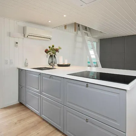 12 Person Holiday In Holiday home